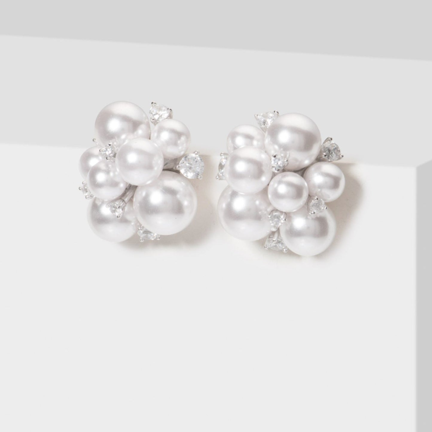 Pearl Cluster Stud Earrings