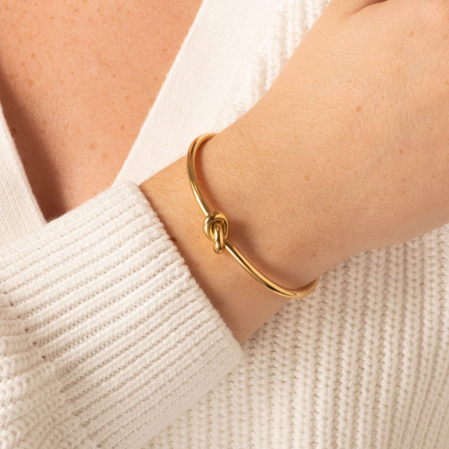 Gold Knot Bangle