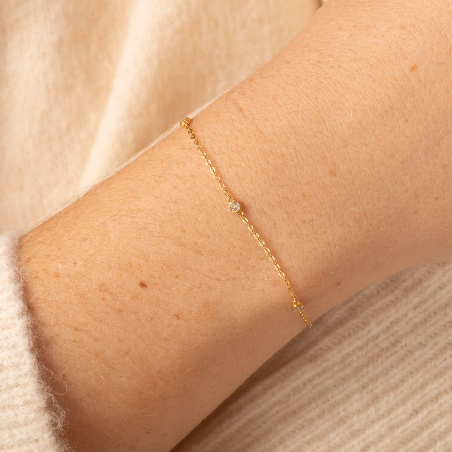 Dainty Diamond Chain Bracelet