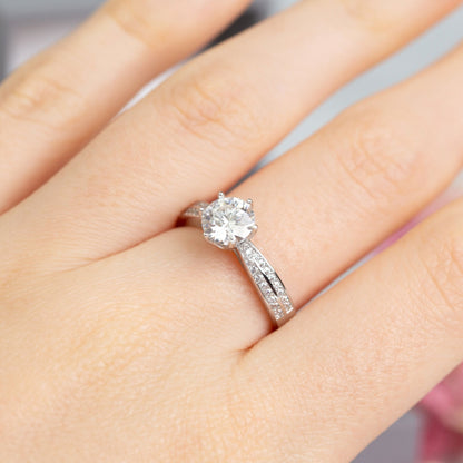 Moissanite Diamond Ring